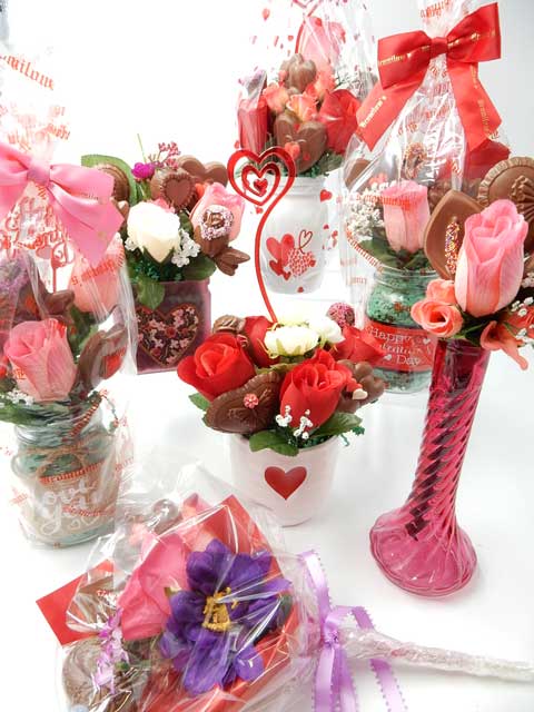 Wrapping Chocolate Bouquet for Valentine Gift
